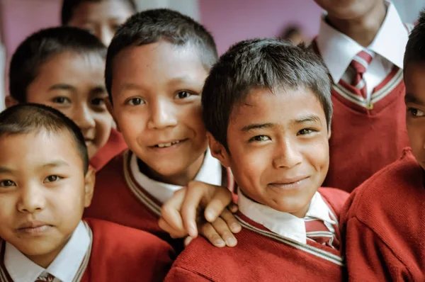 Çocuklar okulda Mizoram