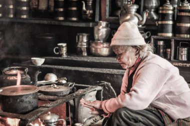 Nepal ringde kadınla