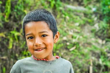 Büyük gözlü çocuk Nepal