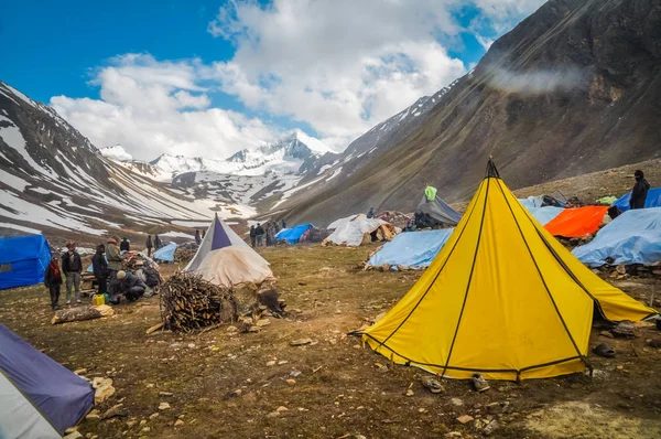Valley of tents in Nepal — Stock Photo, Image