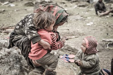 Oynayan çocuklar Nepal