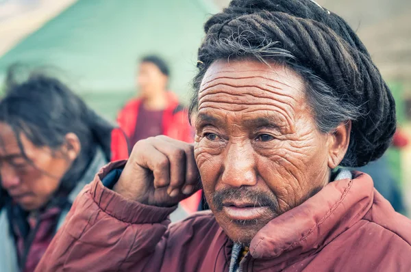 Kırışıklık ve dreadlocks Nepal