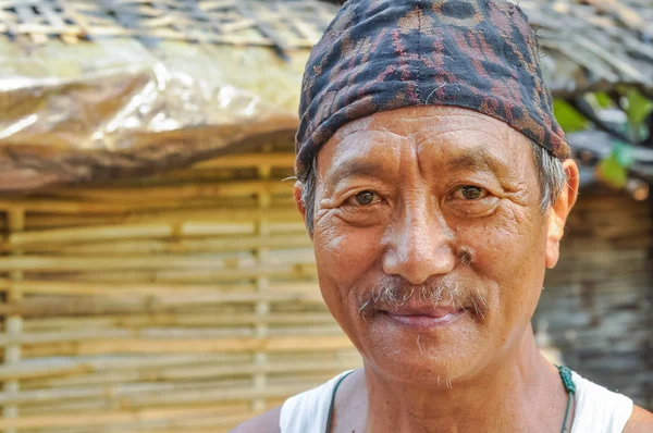 Mannen med mustasch i Nepal — Stockfoto