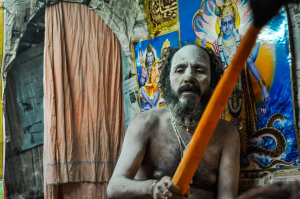 Hombre con palo en Bengala Occidental —  Fotos de Stock