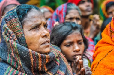 İnsanlar Bihar okulda