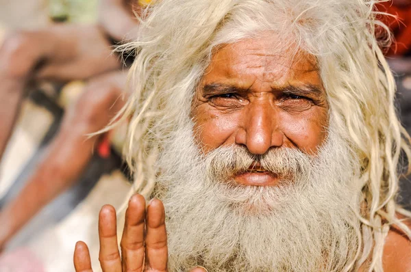 Homem com cabelo comprido em Bengala Ocidental — Fotografia de Stock