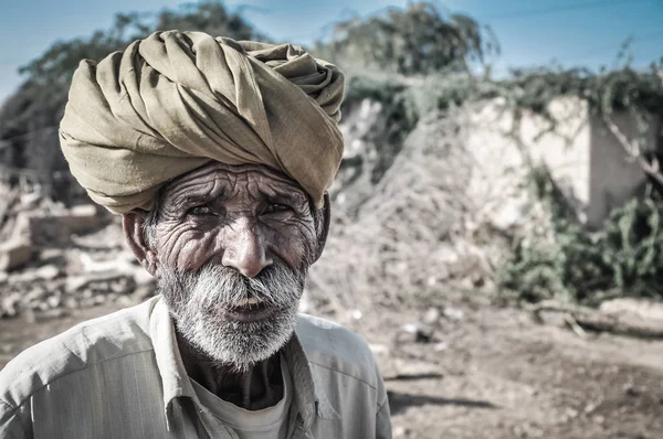 Viejo con turbante en Rajastán — Foto de Stock