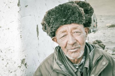 Tacikistan kırışmış yüzüne