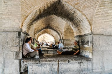 Esfahan İran'ın taş kemerler