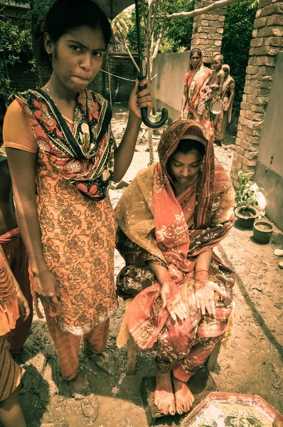 女孩在孟加拉国的颜色 — 图库照片