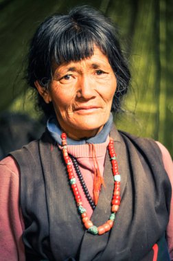 Kadının Nepal hüzünlü gözleri