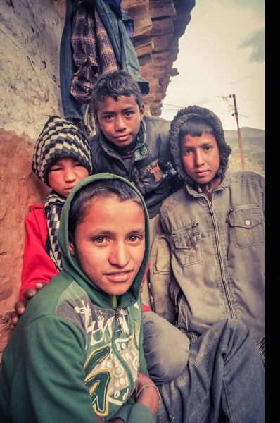 Quatro meninos no Nepal — Fotografia de Stock