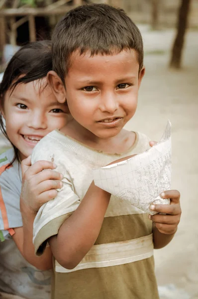 Unga pojkar i Nepal — Stockfoto