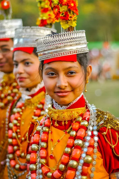 Kız: Meghalaya dans festivali