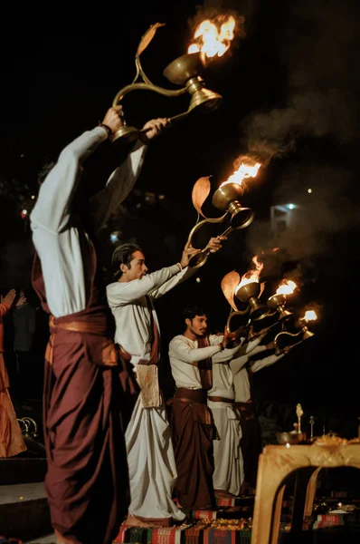 Καύση goblets στη Uttarkhand — Φωτογραφία Αρχείου