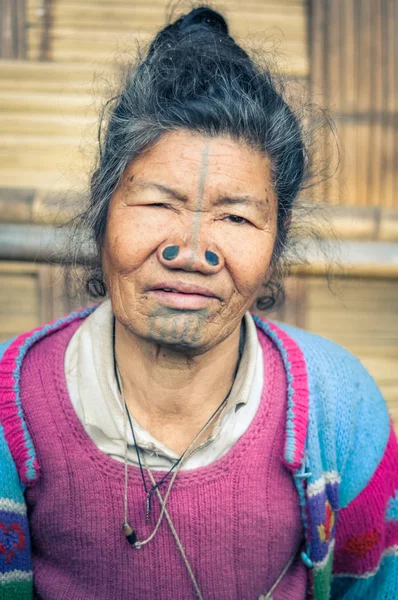 Mujer Apatani en Arunachal Pradesh — Foto de Stock