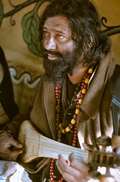 Человек с бусами в Западной Бенгалии Лицензионные Стоковые Фото