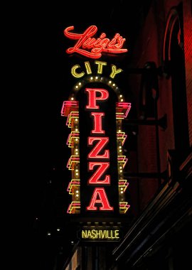  Luigis Pizza Lokantası, Nashville 'in tarihi merkezi.