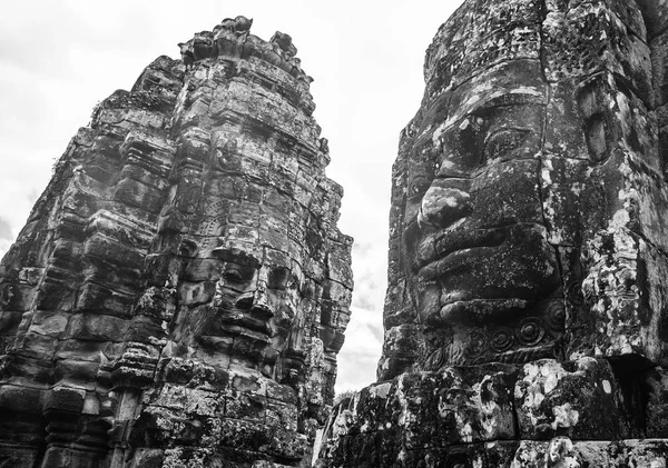 Heykel Bayon Tapınağı Angkor Thom, Cambodia. Antik Khmer archite — Stok fotoğraf