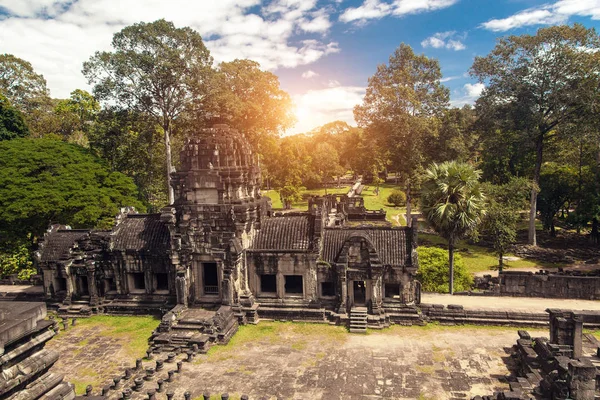 Antik Budist Khmer tapınağı Angkor Wat kompleksi, Kamboçya — Stok fotoğraf