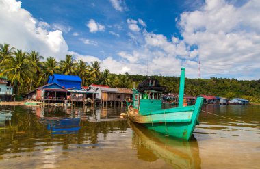 Floatting Köyü, Kamboçya, Tonle Sap, Koh Rong Adası. Süzülen