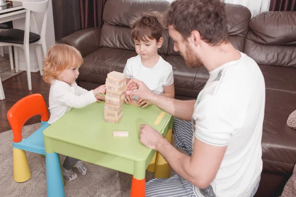 Día Del Padre Papá Pasa Tiempo Con Los Niños Felices — Foto de Stock