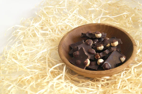 Fındıklı koyu çikolata, çikolata.