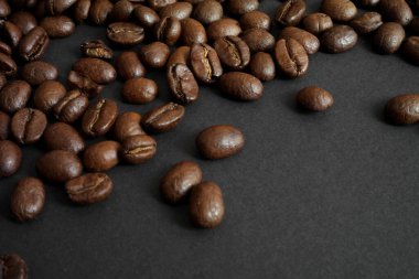 aromatik kahve çekirdekleri yakın.