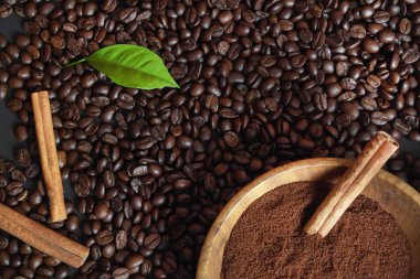 Tarçınlı aromatik kahve çekirdekleri