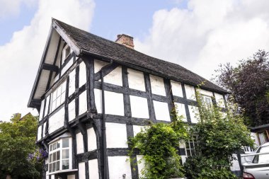 Sandbach pitoresk kasaba Güney Cheshire İngiltere'de yarım müzikholün yazlık