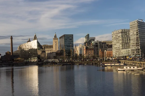 Das Albert Dock Ist Ein Komplex Von Dockgebäuden Und Lagerhallen — Stockfoto