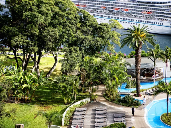 Hotel Lujo Hermosos Jardines Ideales Para Relajarse Con Vistas Puerto — Foto de Stock