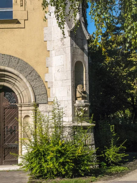 야드성은 1896 헝가리 부다페스트 공원에 졌으며 헝가리 1000 기념하기 — 스톡 사진