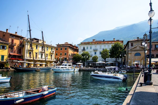 Malcesine Uma Das Cidades Encantadoras Lago Garda Norte Itália Tem — Fotografia de Stock