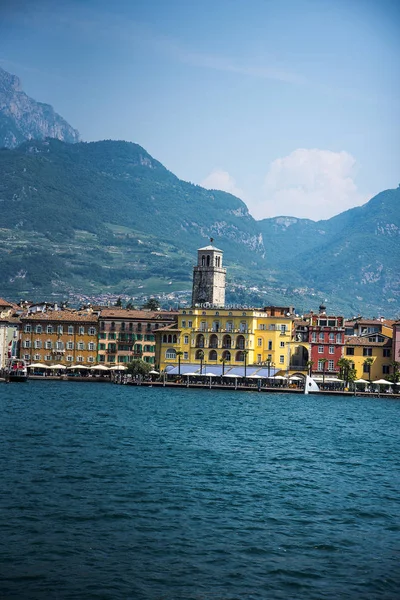 Riva Del Garda Est Une Des Belles Petites Villes Sur — Photo