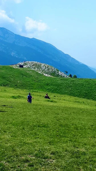 Monte Baldo Montaña Encuentra Parte Posterior Del Lago Garda Complejo —  Fotos de Stock