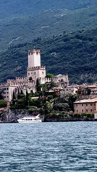 Malcesine Una Delle Incantevoli Città Del Lago Garda Nel Nord — Foto Stock