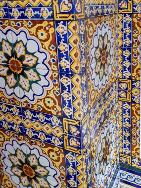 Nerja 'da bir evin dış duvarındaki güzel fayanslar Güney İspanya' da Costa de lsol 'da.