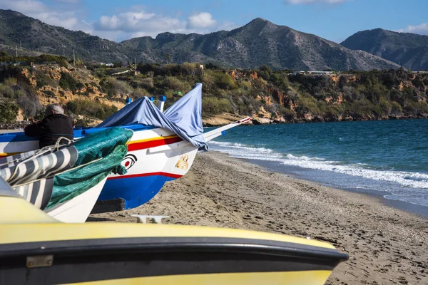 Nerja Costa Del Sol Španělsko Přímořské Letovisko Písečných Pláží Chráněných — Stock fotografie