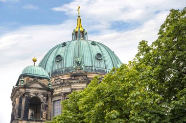 Deutscher Dom ya da Berlinner Dom, Berlin Almanya 'daki Protestan Katedrali. 
