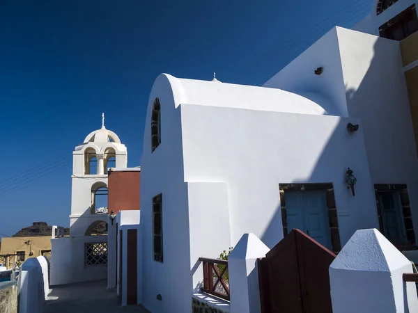 Tradiční Řecká Architektura Ostrově Santorini Která Lpí Útesech Které Vznikly — Stock fotografie