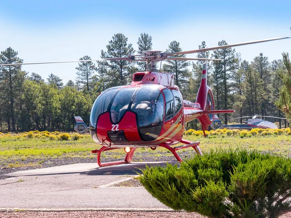 Nehmen Sie Eine Aufregende Helikopterfahrt Über Den Grand Canyon Arizona — Stockfoto