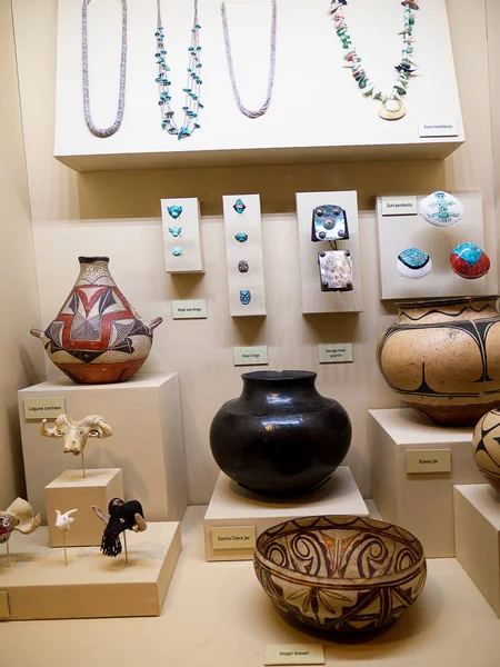 Eksponaty Sztuki Etnicznej Heard Museum Phoenix Arizona Misją Muzeum Jest — Zdjęcie stockowe