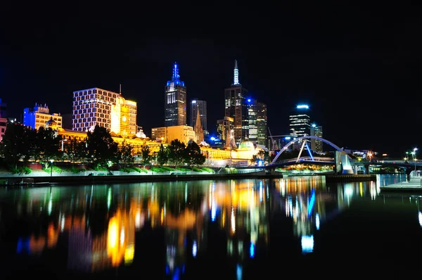 Melbourne, gece