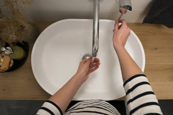 Covid Coronavirus Woman Washing Hands Foam Soap Hot Water Bathroom — Stock Photo, Image