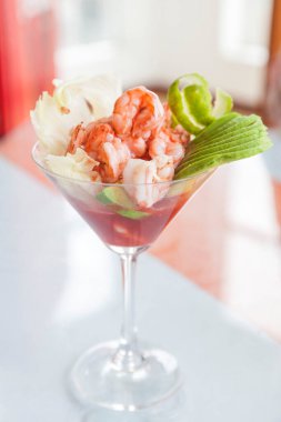 Karides ceviche. Yumuşak odak
