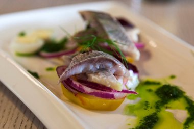 Geleneksel Letonya ringa soslu aperatif