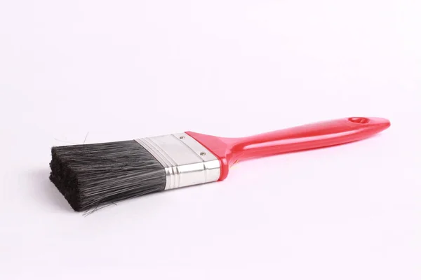 Büyük fırça üzerinde beyaz izole