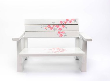 Beyaz arkaplanda beyaz bank