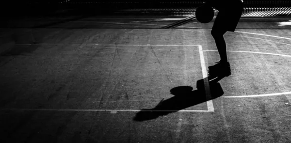 Silhouette Homme Préparant Lancer Franc Dans Match Basket Ball Concentration — Photo